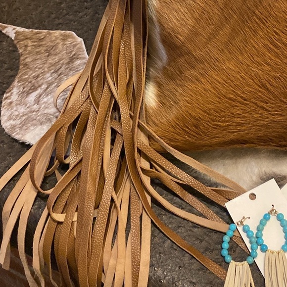 Cowhide and country bag with fringe - Picture 8 of 8